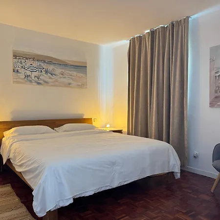 Trocadero Beach, Tennis And Pool Villa *