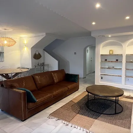 Trocadero Beach, Tennis And Pool Villa Marbella